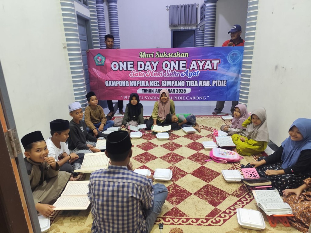 Kegiatan Program Unggulan Bupati Pidie "Satu Hari Satu Ayat"